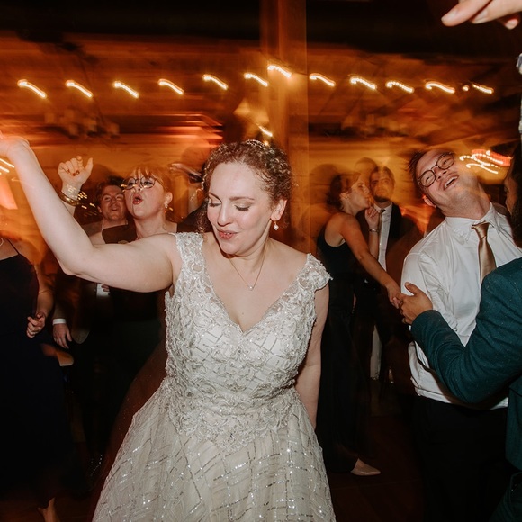 Meet your Posher, Victoria - Picture 4 of 5